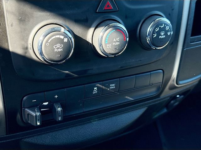 Used 2018 RAM 2500 SLT image 17