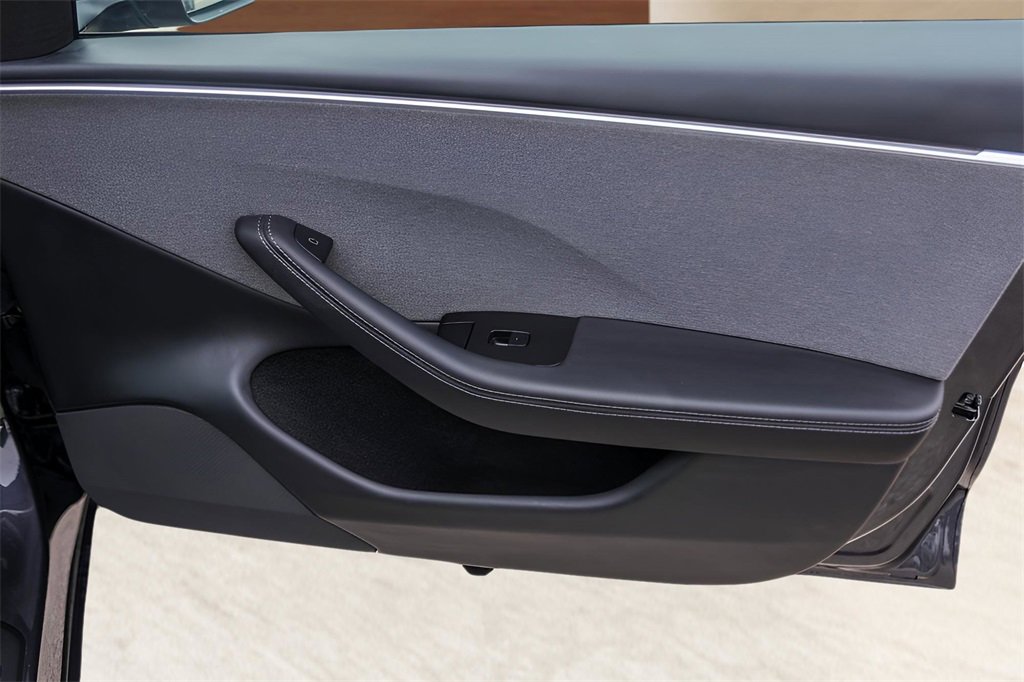 Used 2025 Tesla Model 3 Long Range image 26