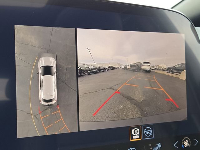 New 2026 Chevrolet Equinox EV LT image 13