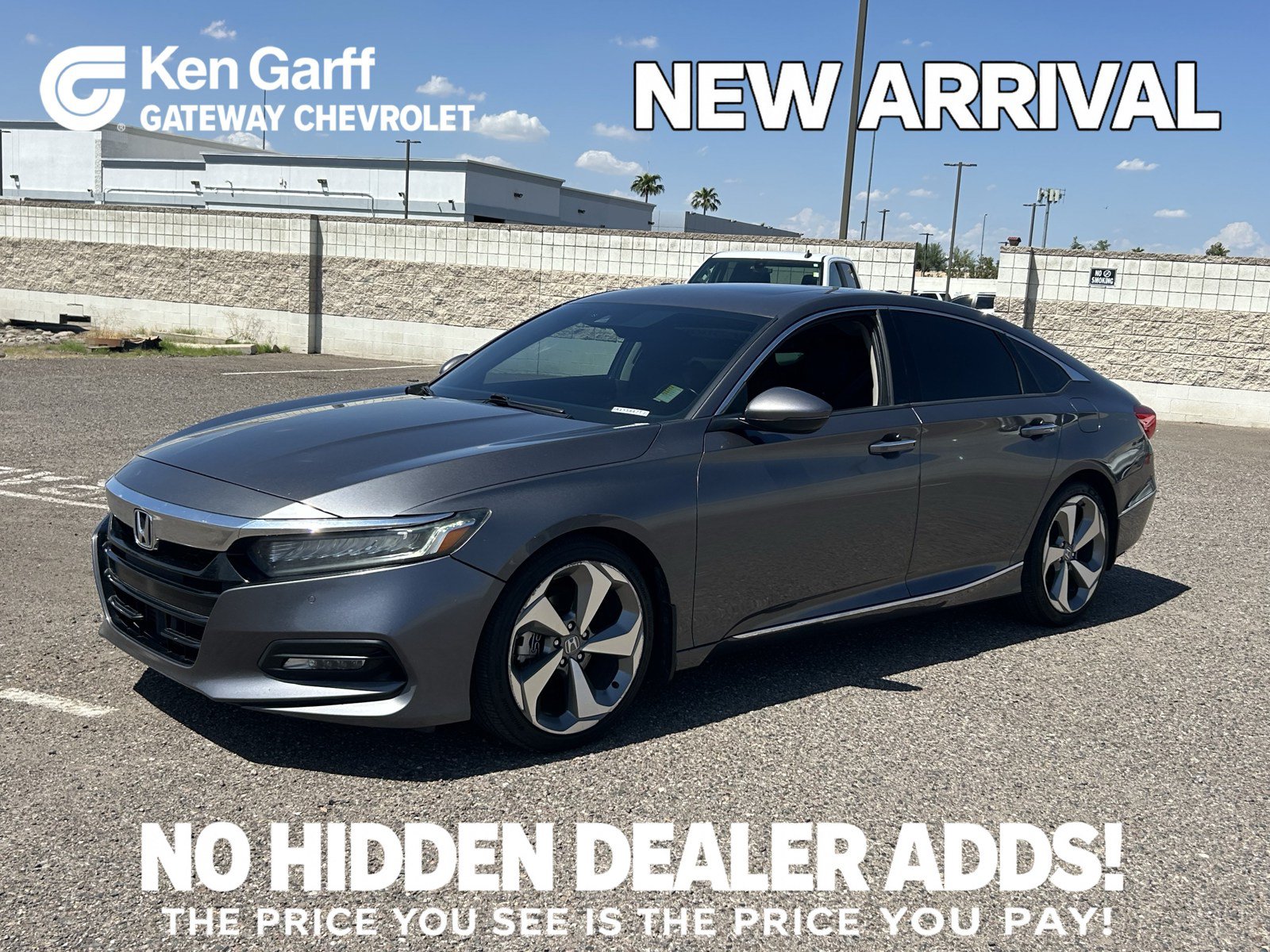 Used 2018 Honda Accord Touring image 1