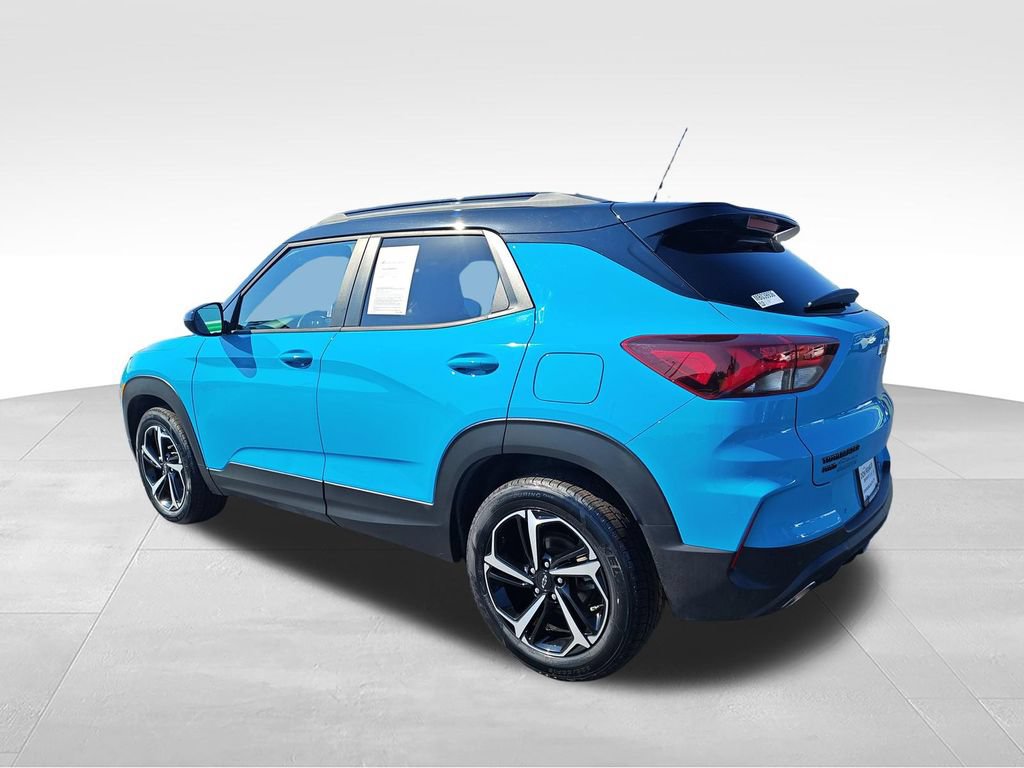 Used 2021 Chevrolet TrailBlazer RS w/ Sun and Liftgate Package AWD/4WD image 3