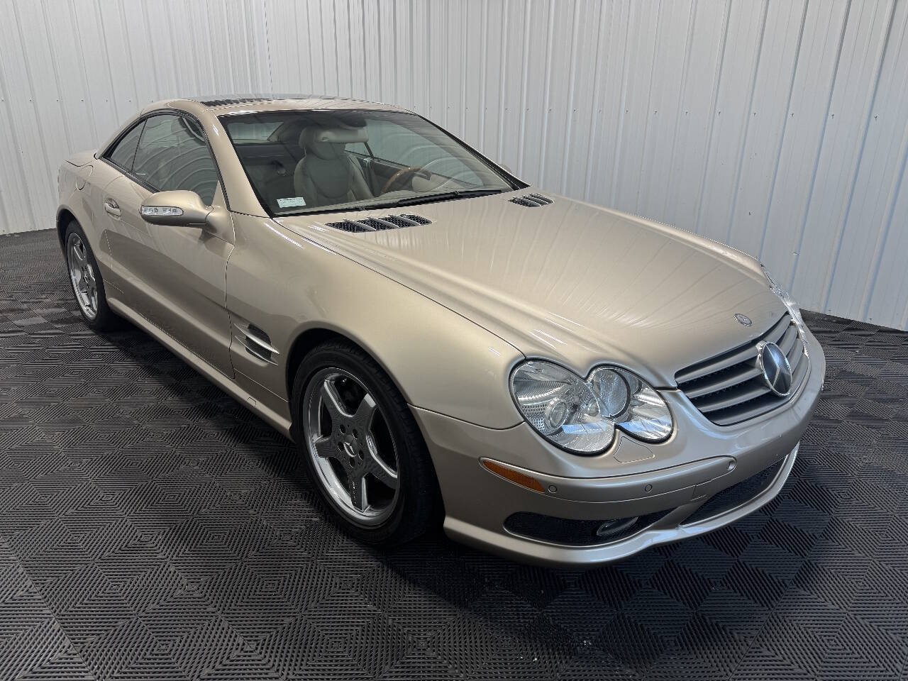 Used 2003 Mercedes-Benz SL 500 image 2