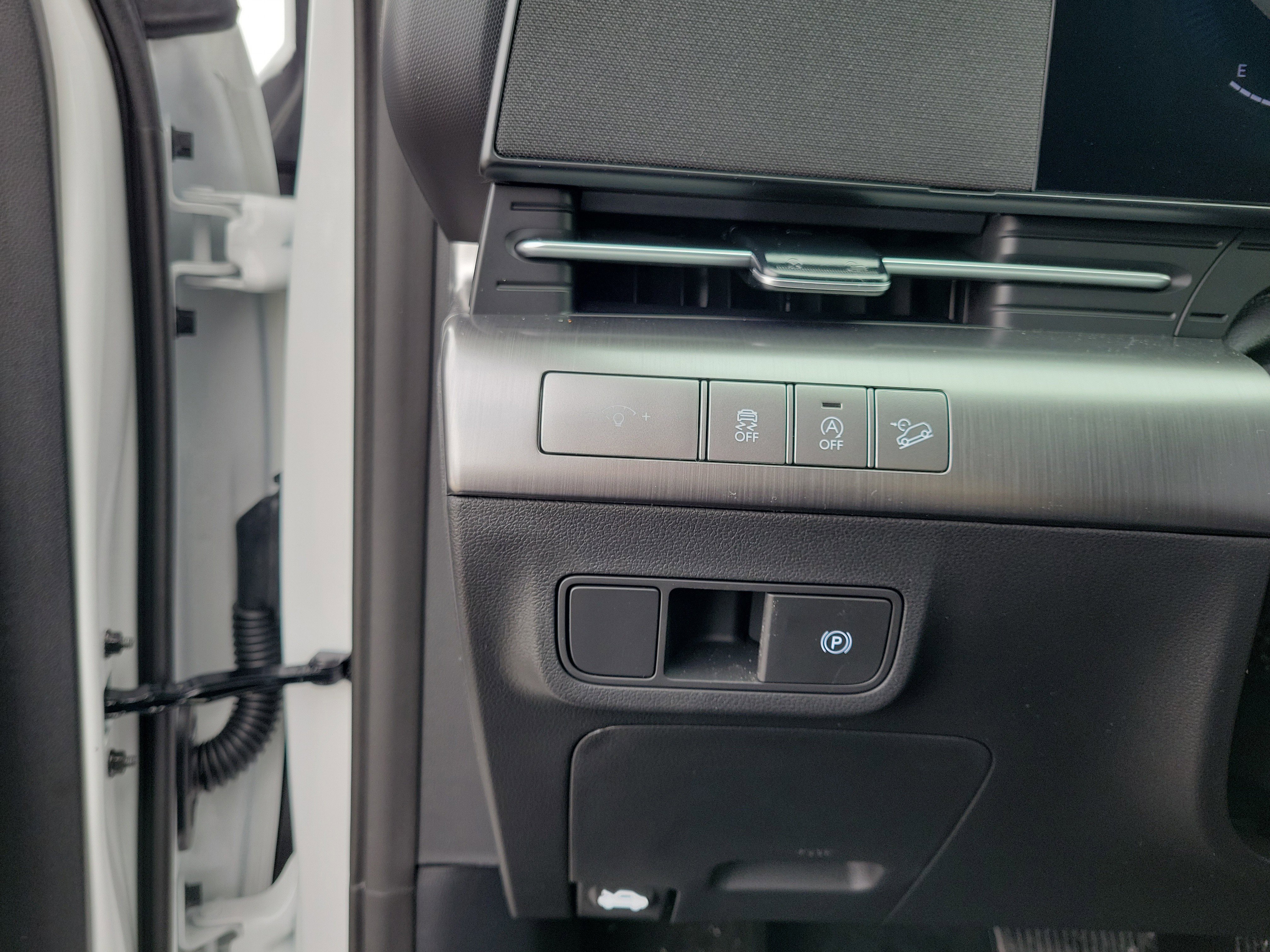 New 2026 Hyundai Kona SE image 21