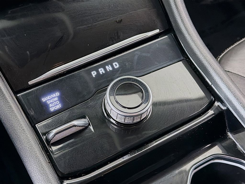 Used 2021 Jeep Grand Cherokee L Limited image 39