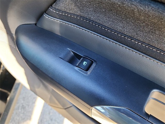 Used 2025 Ford Mustang Coupe image 15