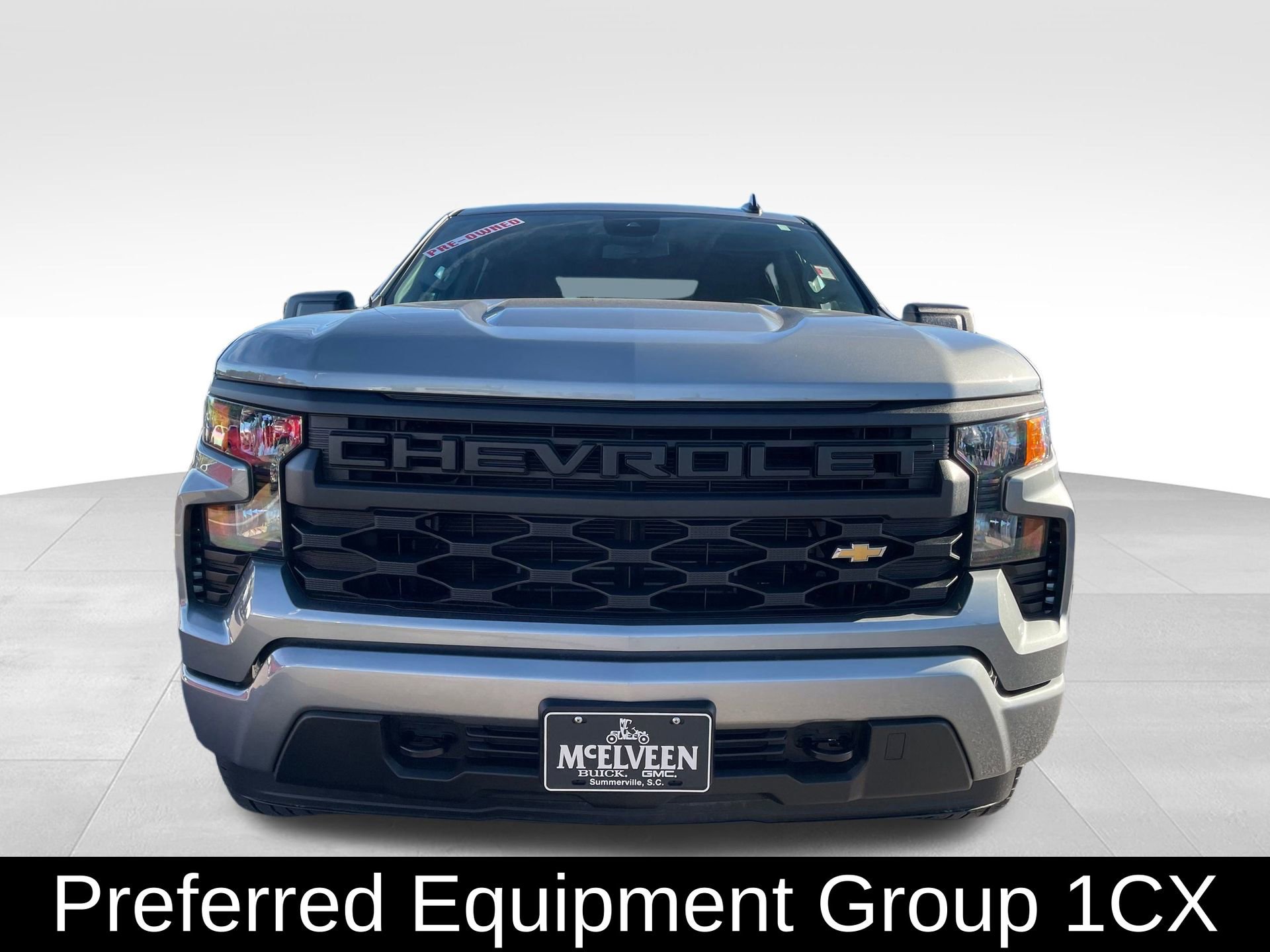 Used 2023 Chevrolet Silverado 1500 Custom image 2