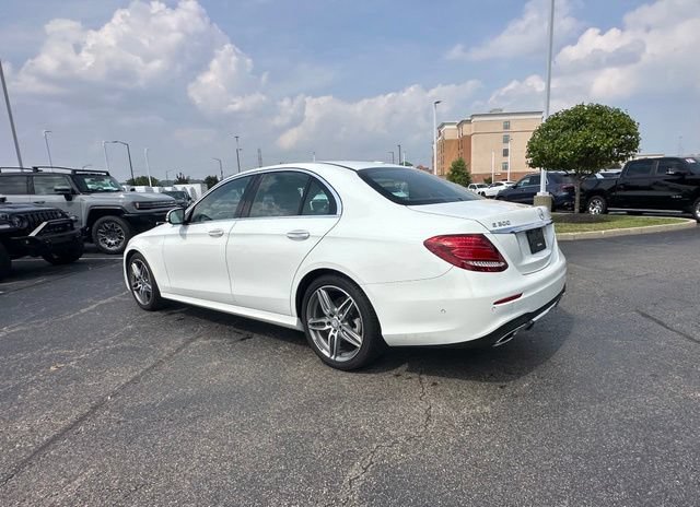 Certified 2017 Mercedes-Benz E 300 4MATIC image 10