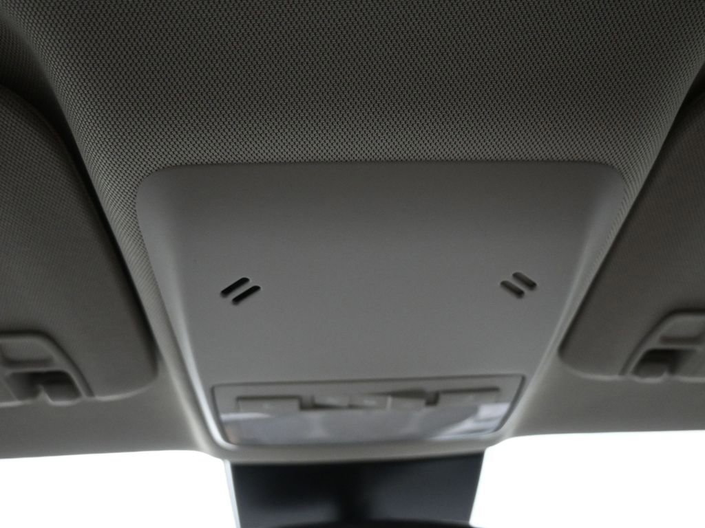 Used 2022 Buick Encore Preferred w/ Safety Package image 17