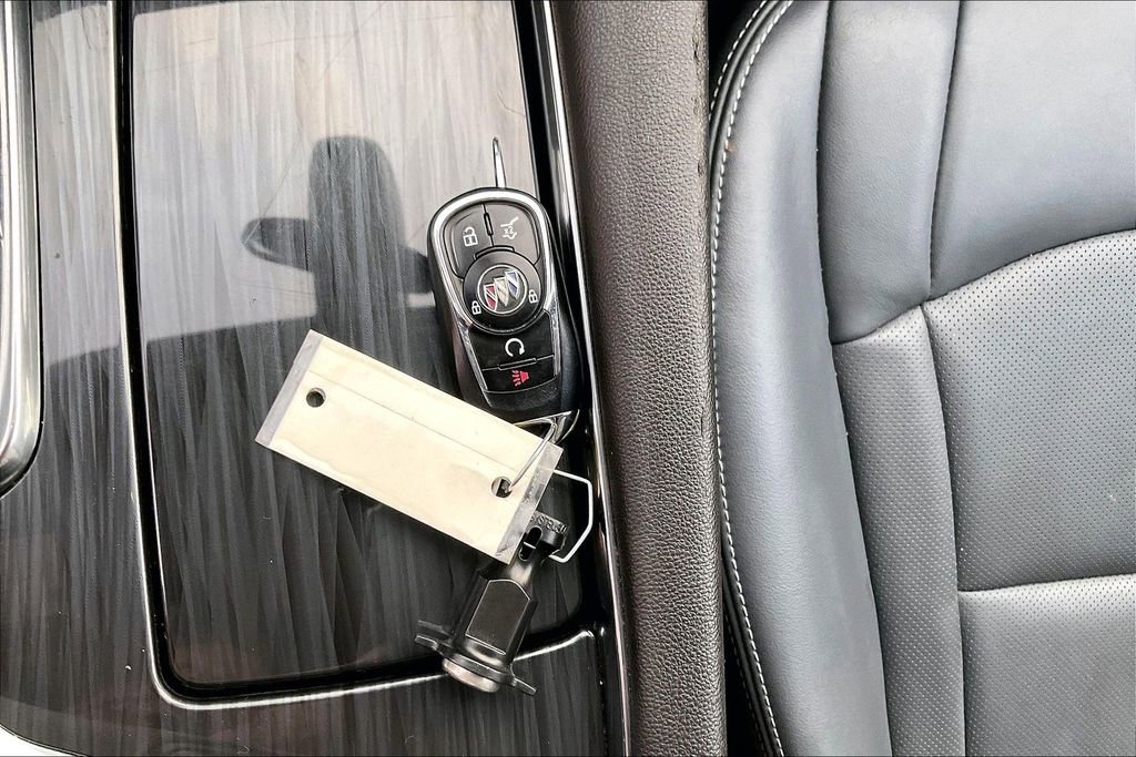 Used 2023 Buick Enclave Essence w/ Experience Buick Package image 10