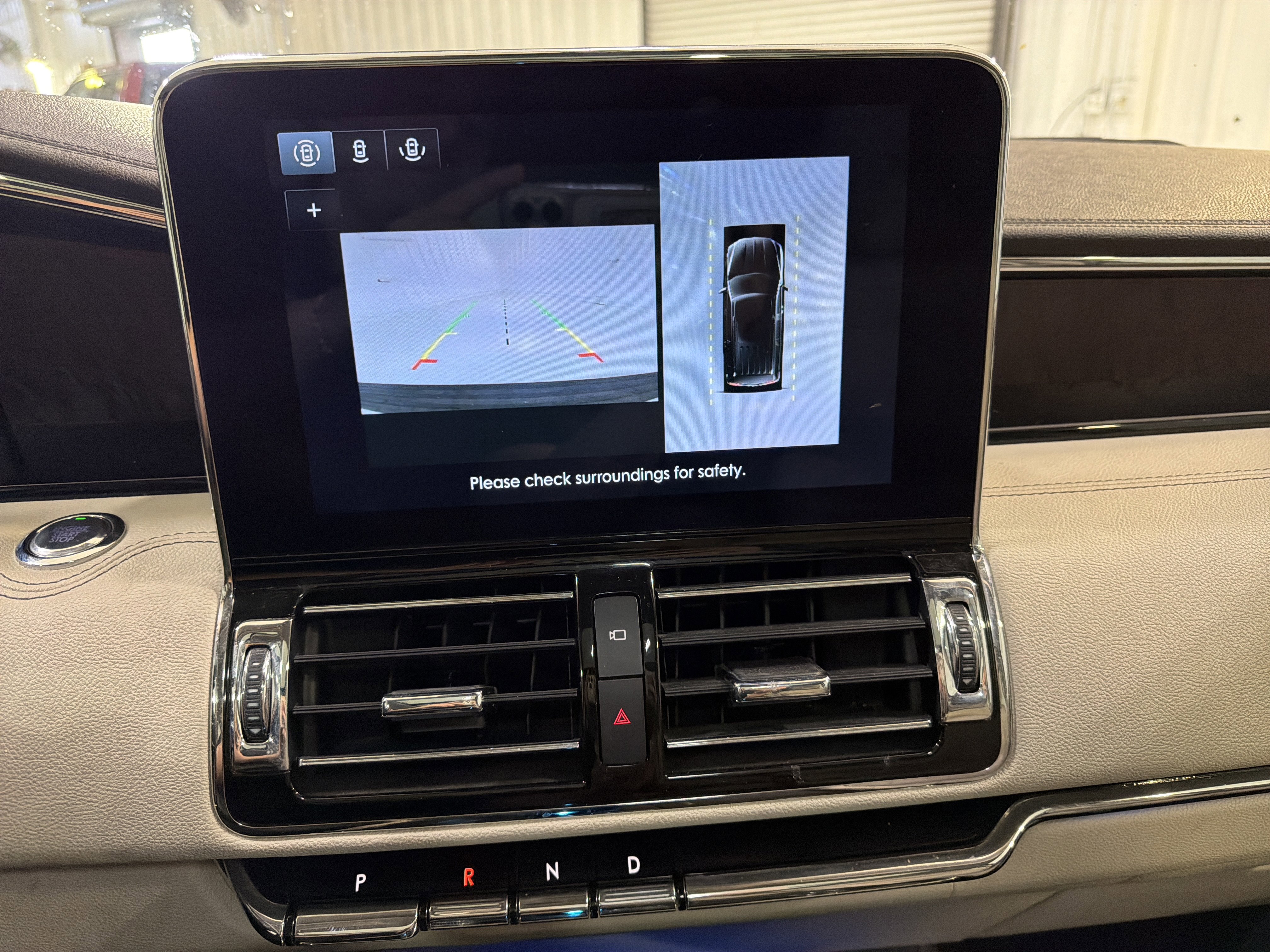 Used 2020 Lincoln Navigator Reserve w/ Luxury Package RWD image 18