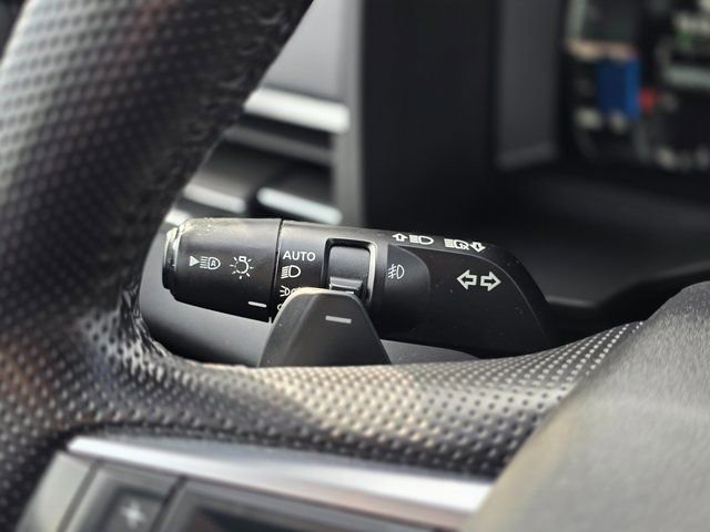 Used 2023 Mitsubishi Outlander SEL image 35