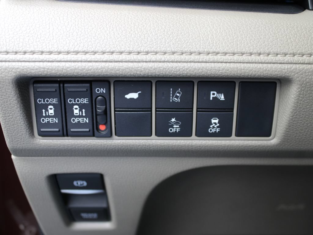 Used 2018 Honda Odyssey Touring image 51