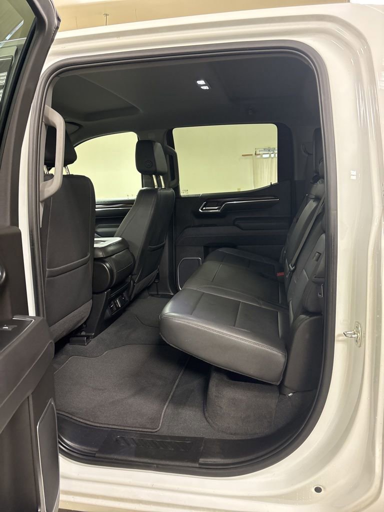 Used 2025 GMC Sierra 1500 SLT image 20