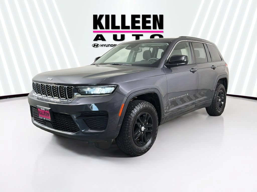 Used 2023 Jeep Grand Cherokee Laredo AWD/4WD image 3
