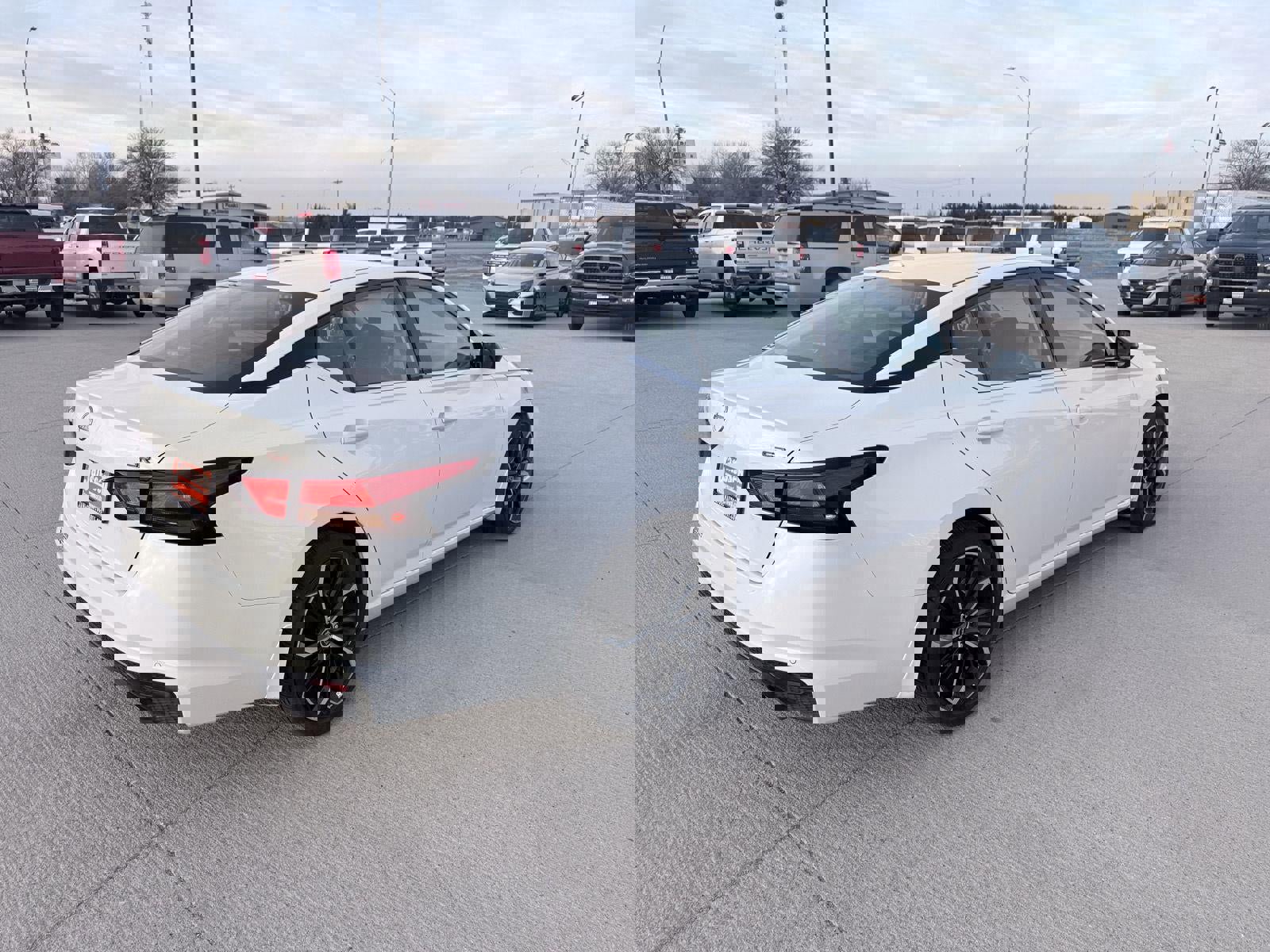 Used 2024 Nissan Altima 2.5 SR image 6