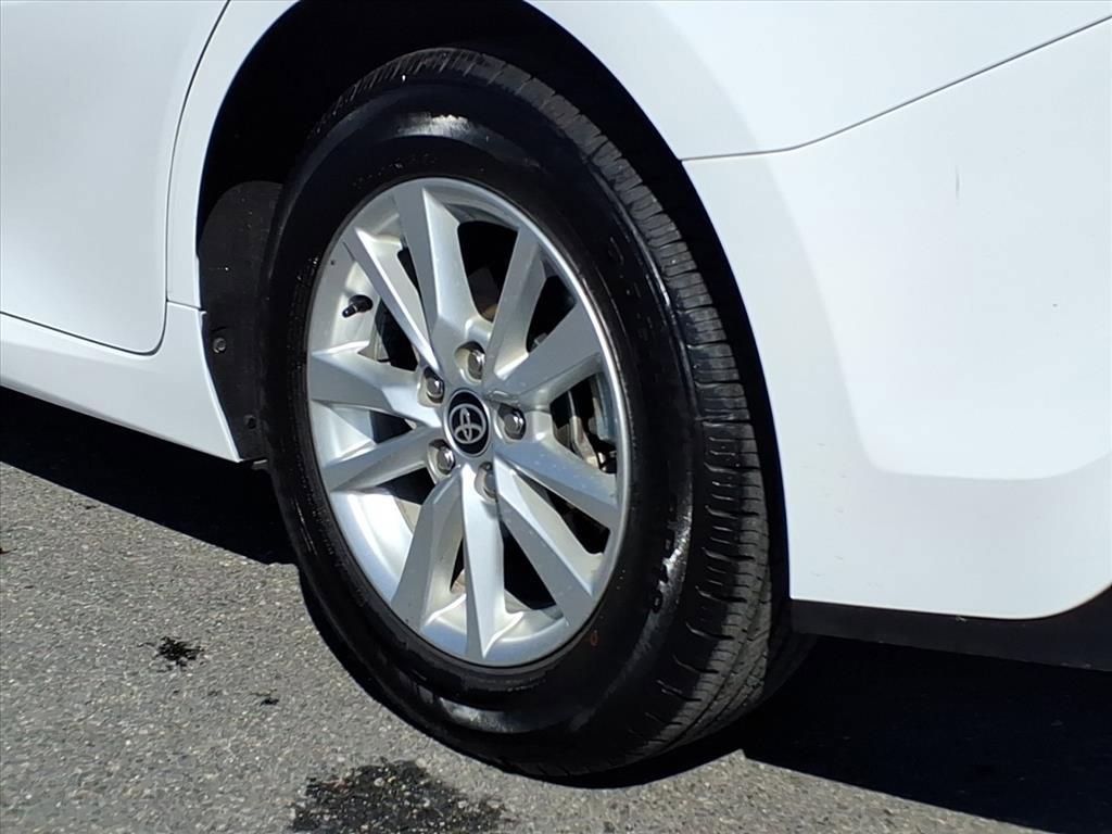 Used 2025 Toyota Camry LE image 8