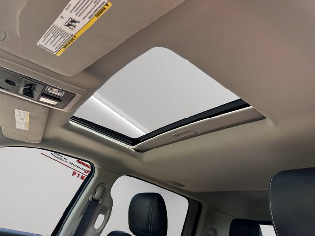 Used 2014 RAM 3500 Laramie AWD/4WD image 2