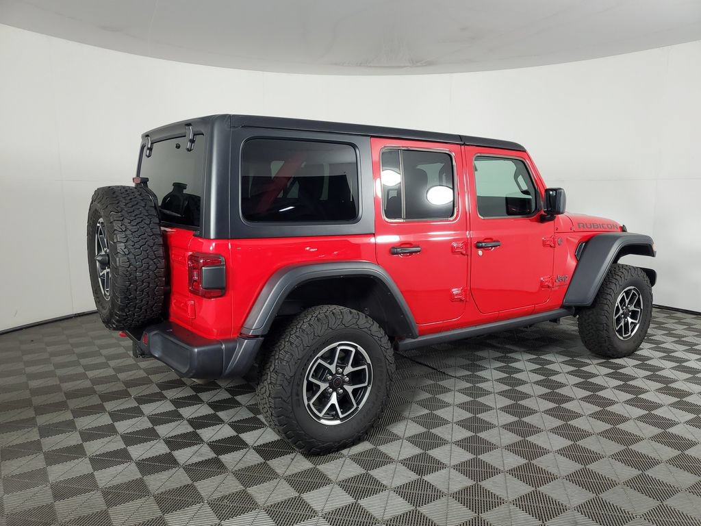 Used 2025 Jeep Wrangler Unlimited Rubicon AWD/4WD image 4