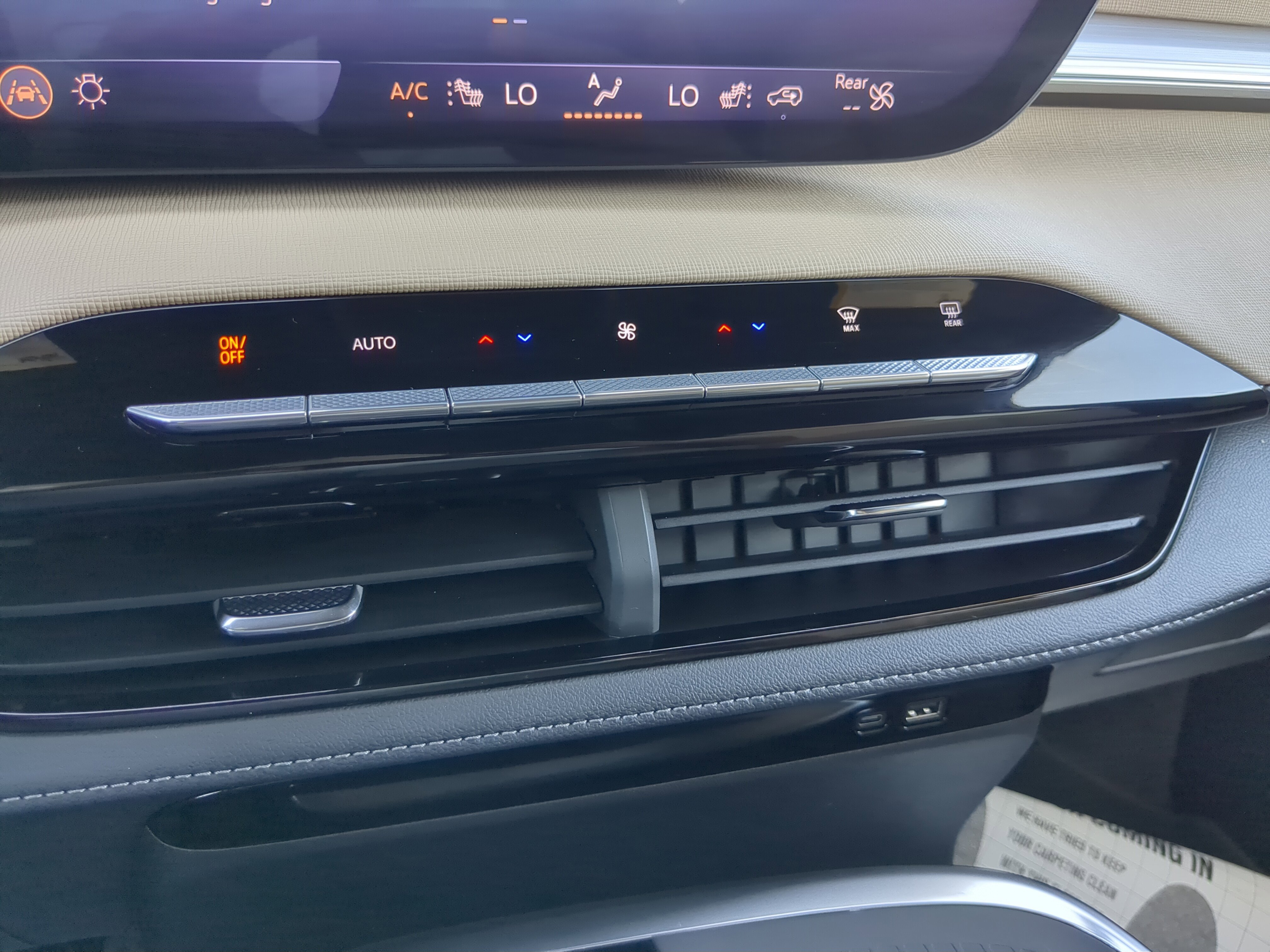 Used 2025 Buick Enclave Preferred image 25