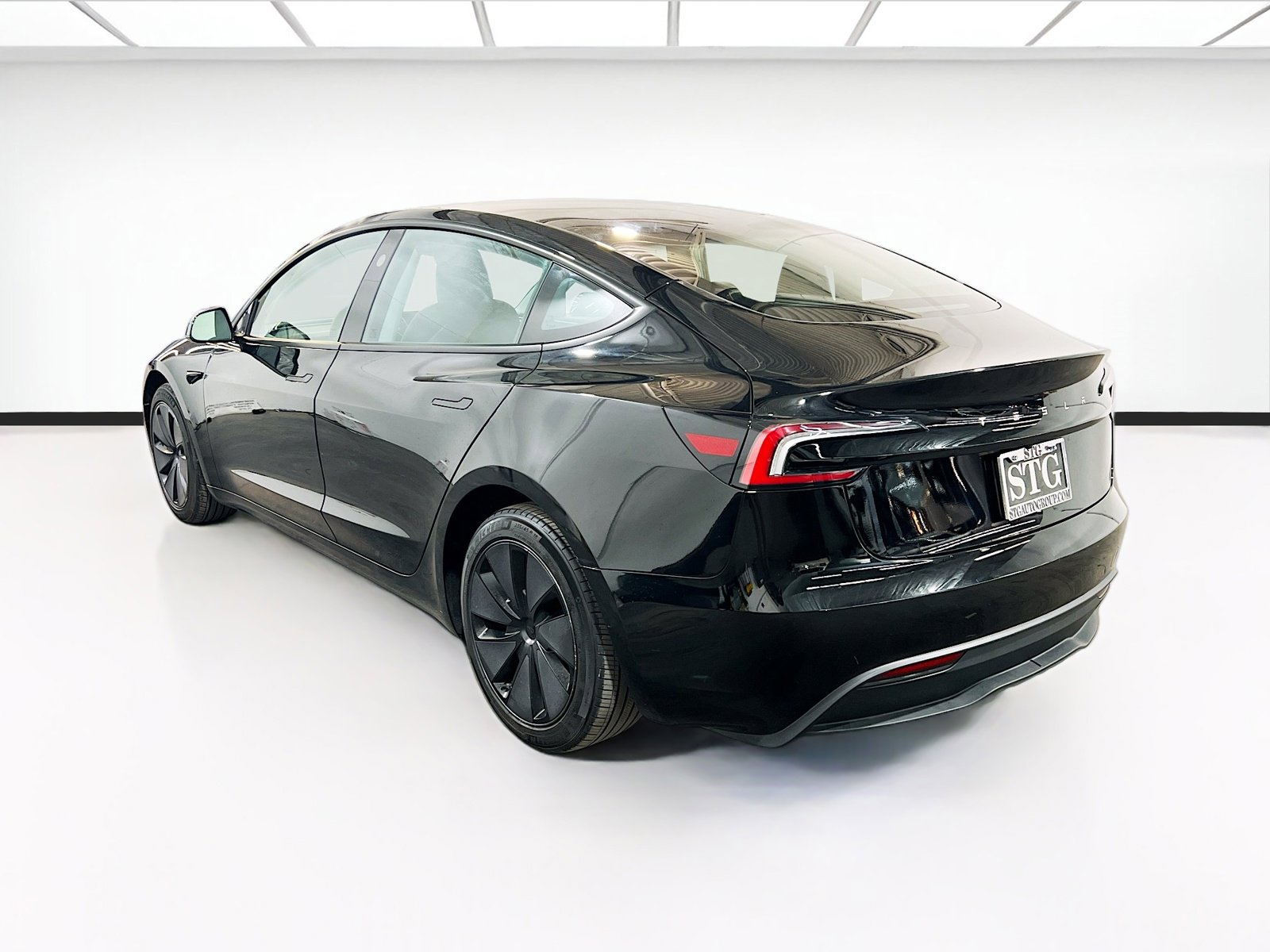 Used 2025 Tesla Model 3 Long Range image 6