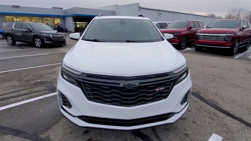 Certified 2024 Chevrolet Equinox RS w/ RS Leather Package image 3
