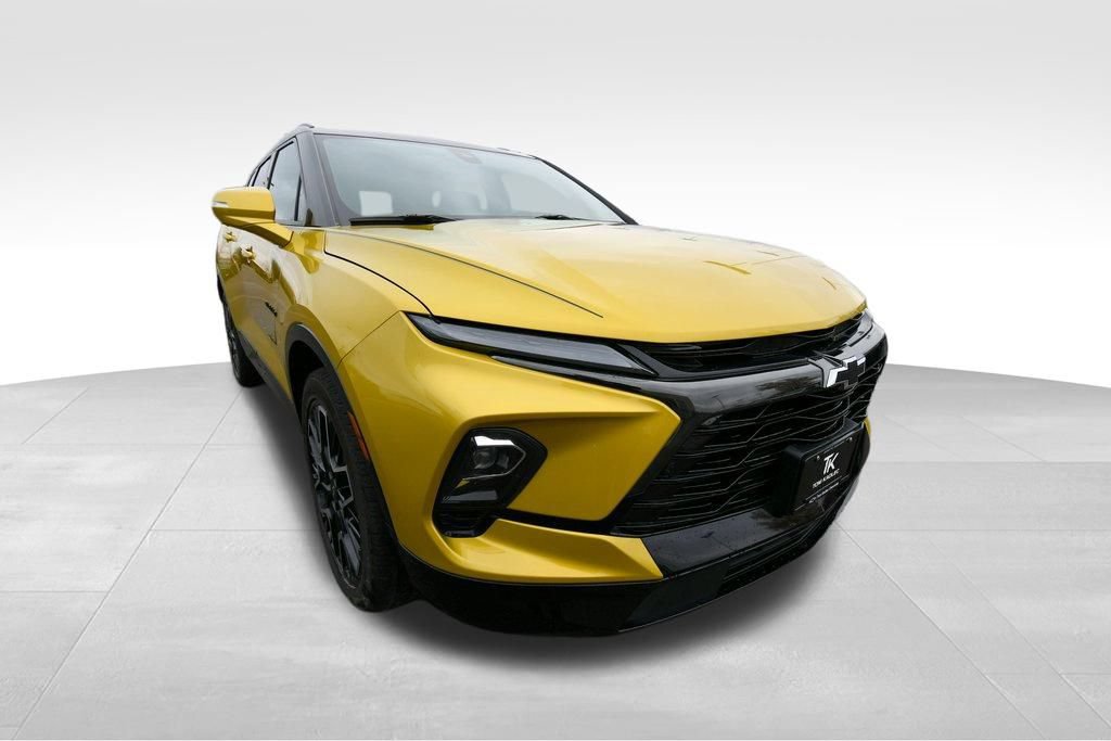 Used 2024 Chevrolet Blazer RS w/ Driver Confidence II Package AWD/4WD image 9