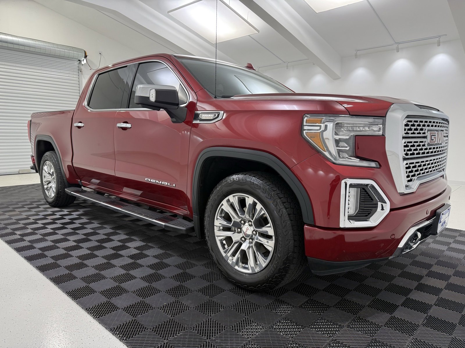 Used 2020 GMC Sierra 1500 Denali image 1