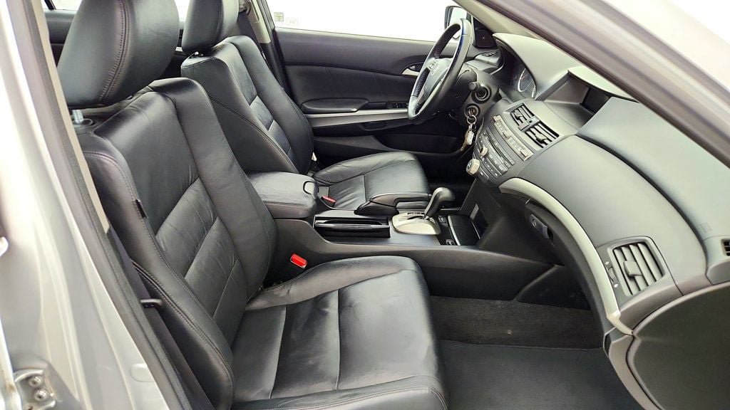 Used 2010 Honda Accord EX-L image 23
