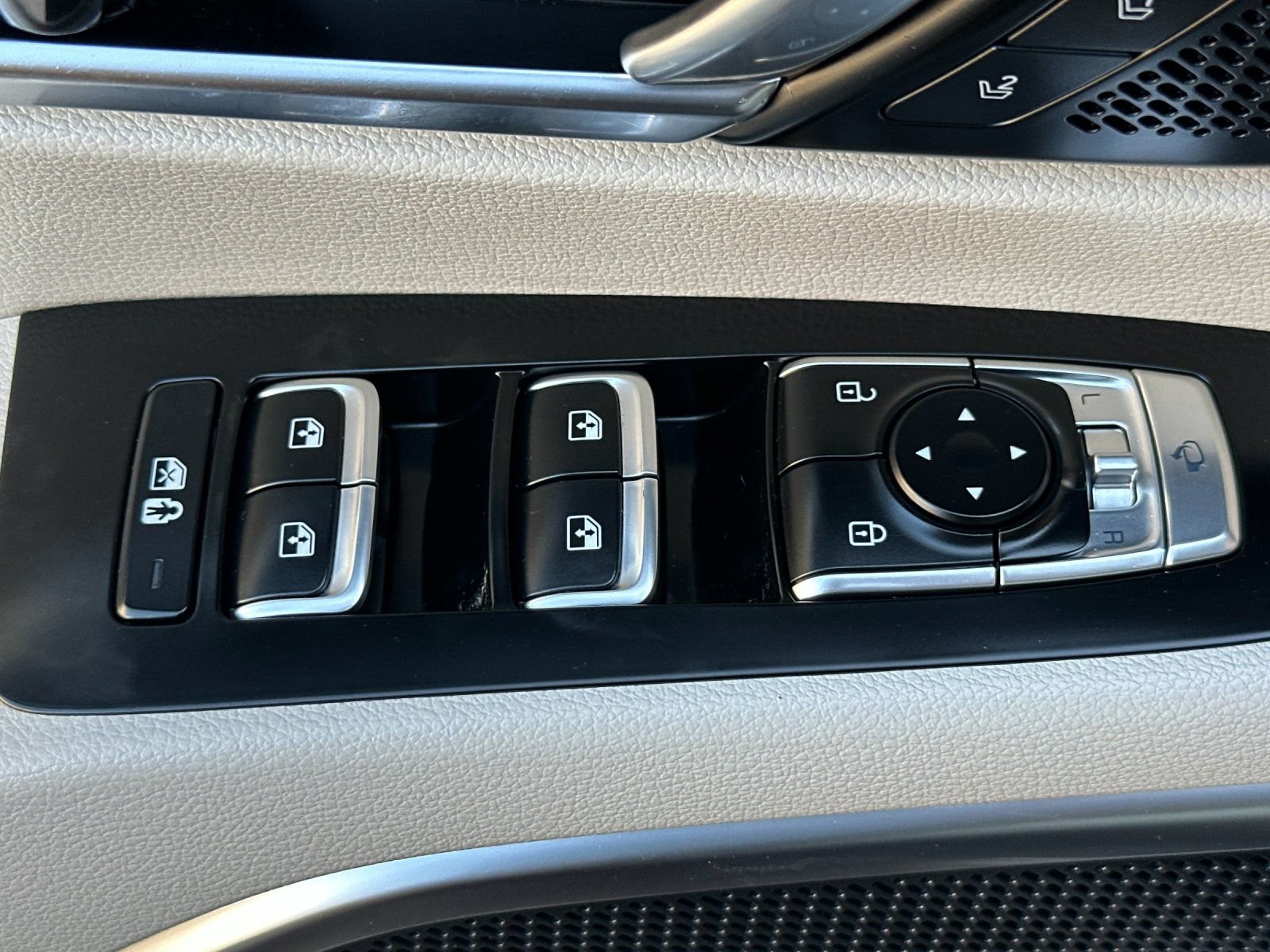 Used 2020 Kia Telluride SX w/ SX Prestige Package AWD/4WD image 13