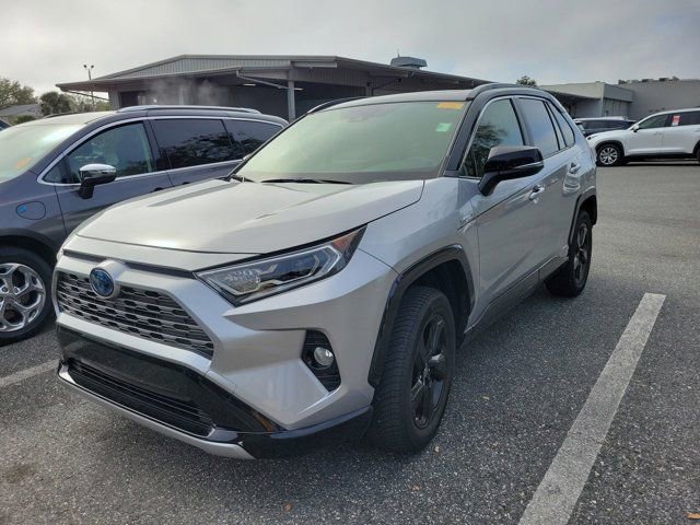 Used 2019 Toyota RAV4 XSE image 8