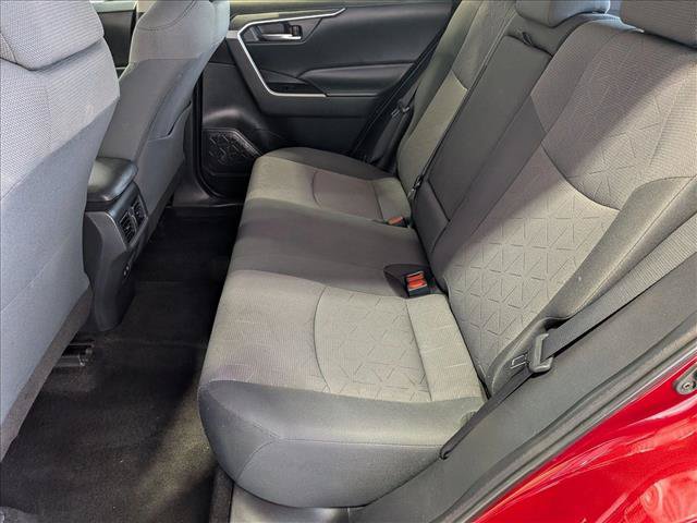 Used 2019 Toyota RAV4 XLE w/ Convenience Package FWD image 19