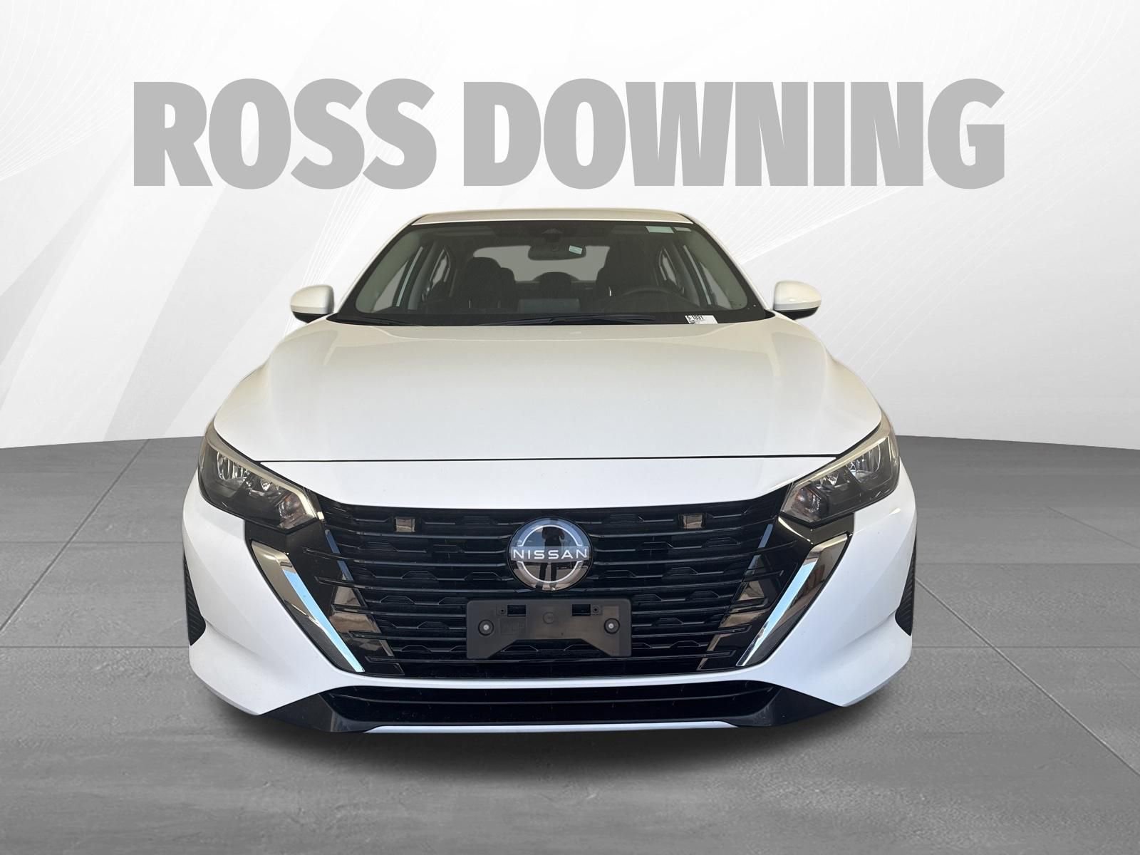 Used 2025 Nissan Sentra SV image 2