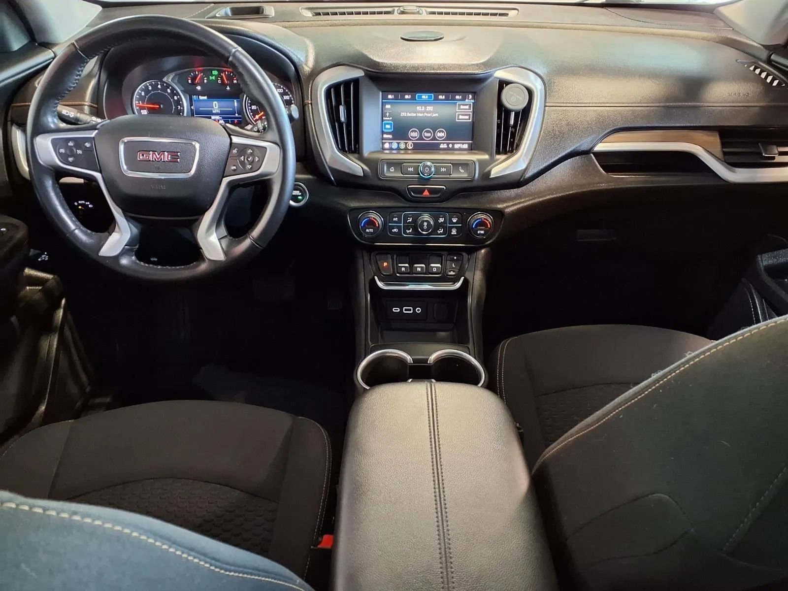 Used 2021 GMC Terrain SLE w/ Driver Convenience Package AWD/4WD image 16