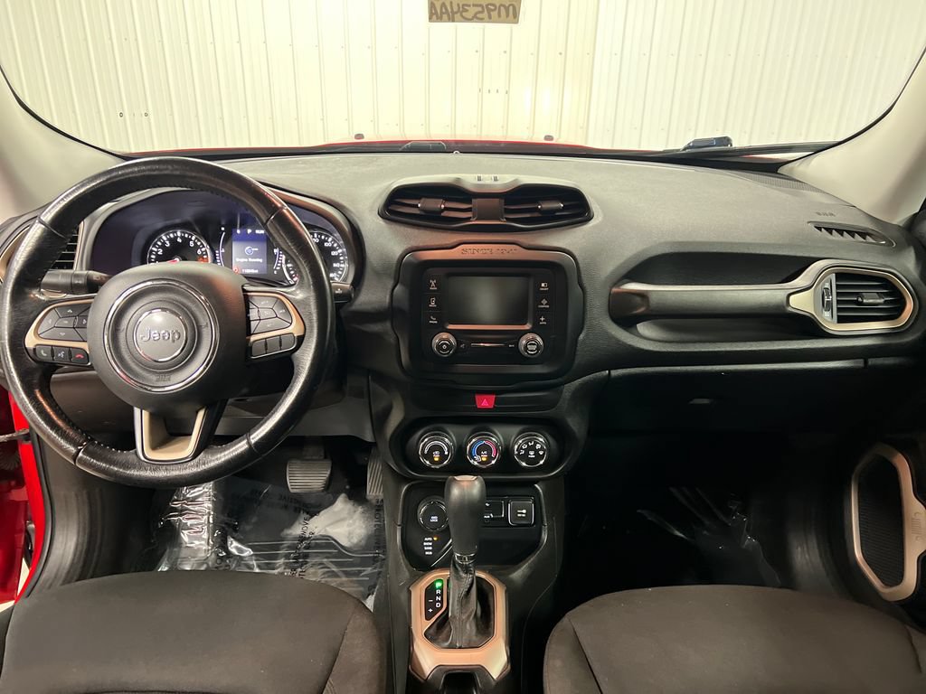 Used 2017 Jeep Renegade Latitude AWD/4WD image 18