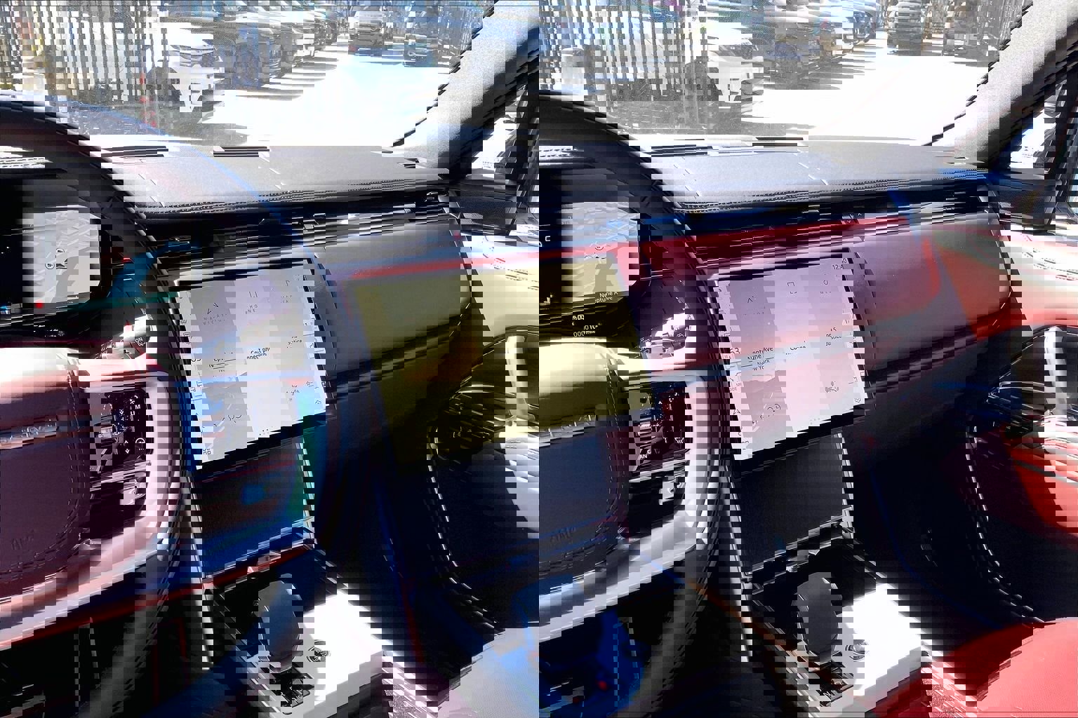 New 2026 Land Rover Range Rover SE image 6