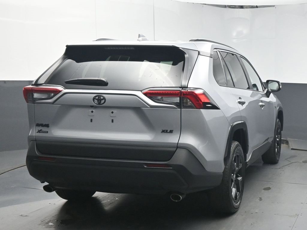 Used 2022 Toyota RAV4 XLE image 7