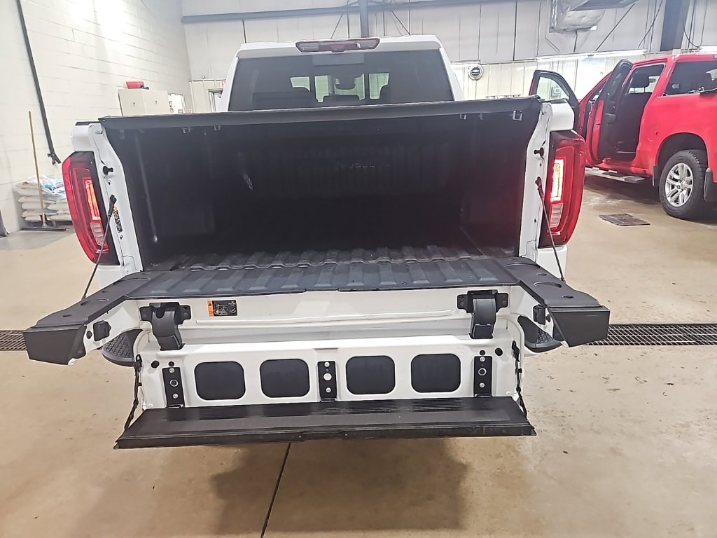 Used 2024 GMC Sierra 1500 Denali w/ Technology Package image 14