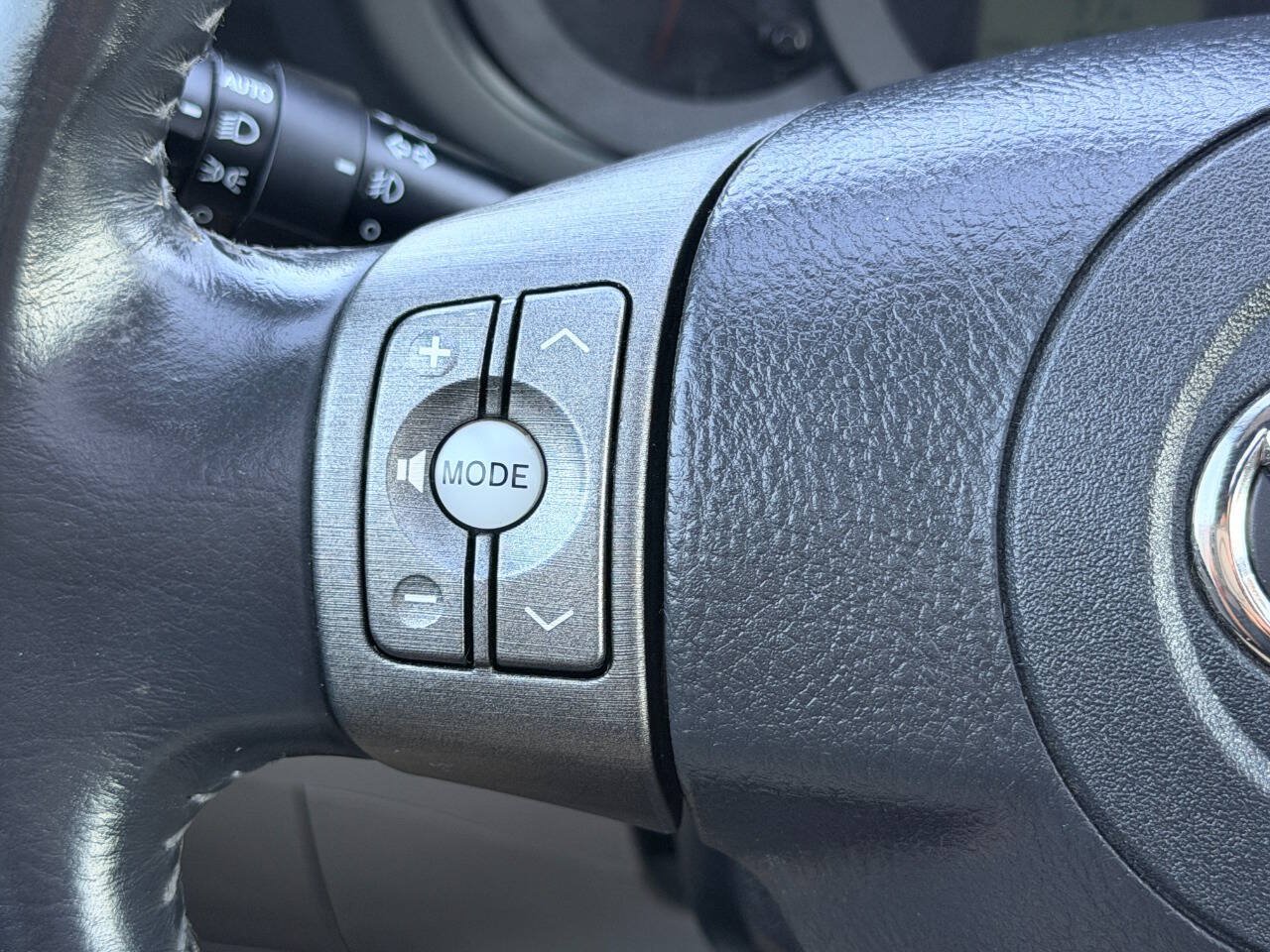 Used 2010 Toyota RAV4 Limited w/ Limited Extra Value Pkg AWD/4WD image 37