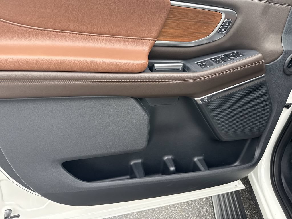Used 2025 Ford Expedition Max King Ranch AWD/4WD image 10