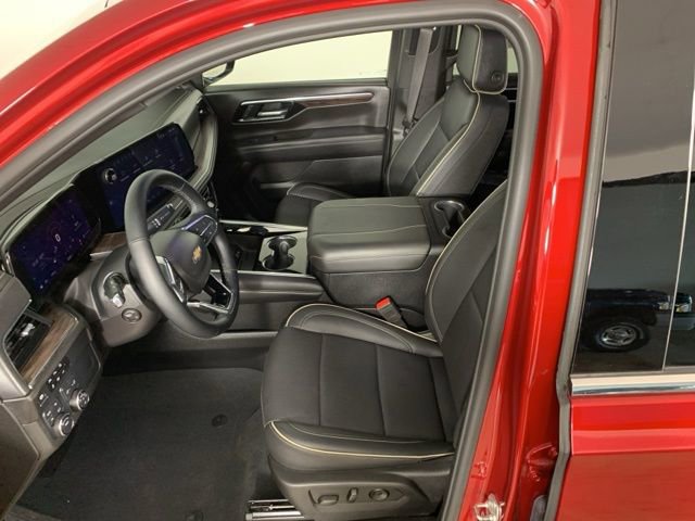Used 2025 Chevrolet Tahoe Premier AWD/4WD image 30