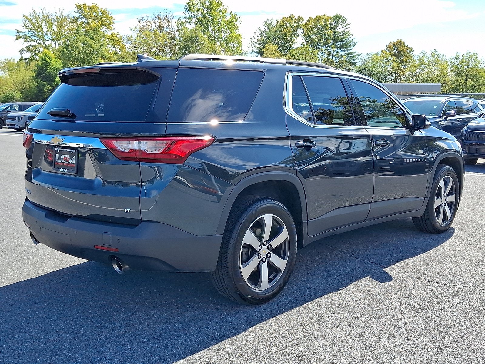 Used 2020 Chevrolet Traverse LT w/ LT Premium Package FWD image 5
