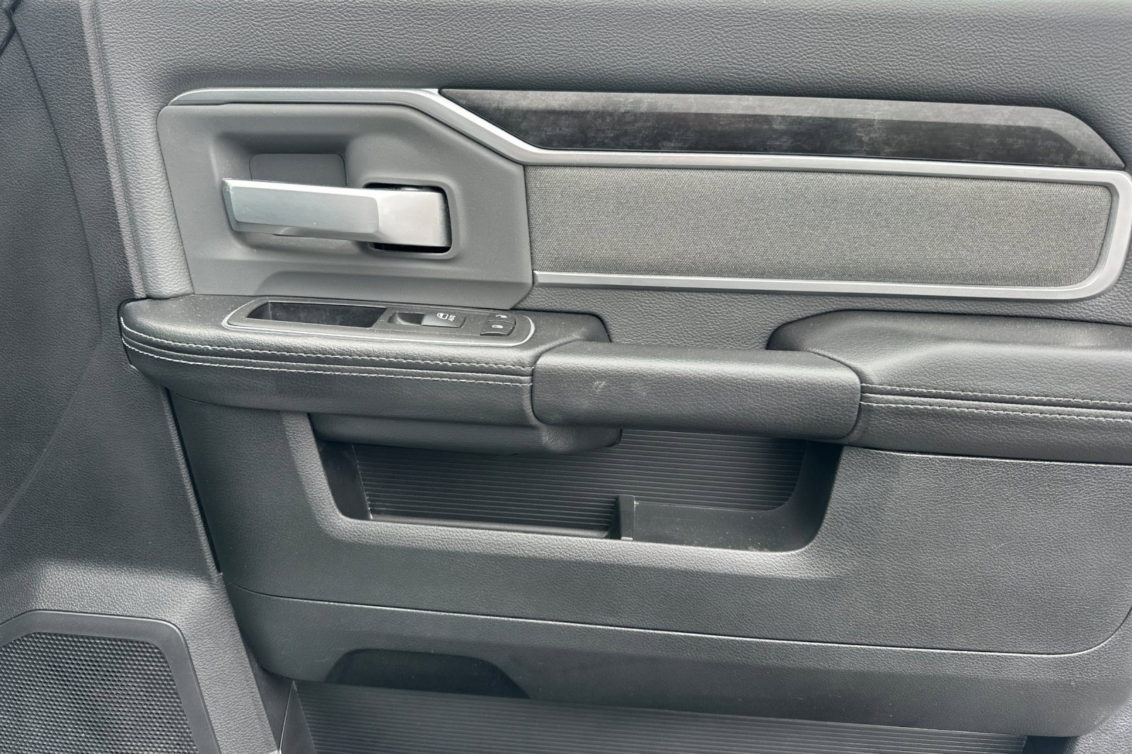 Used 2023 RAM 3500 Big Horn w/ Level 1 Equipment Group image 20