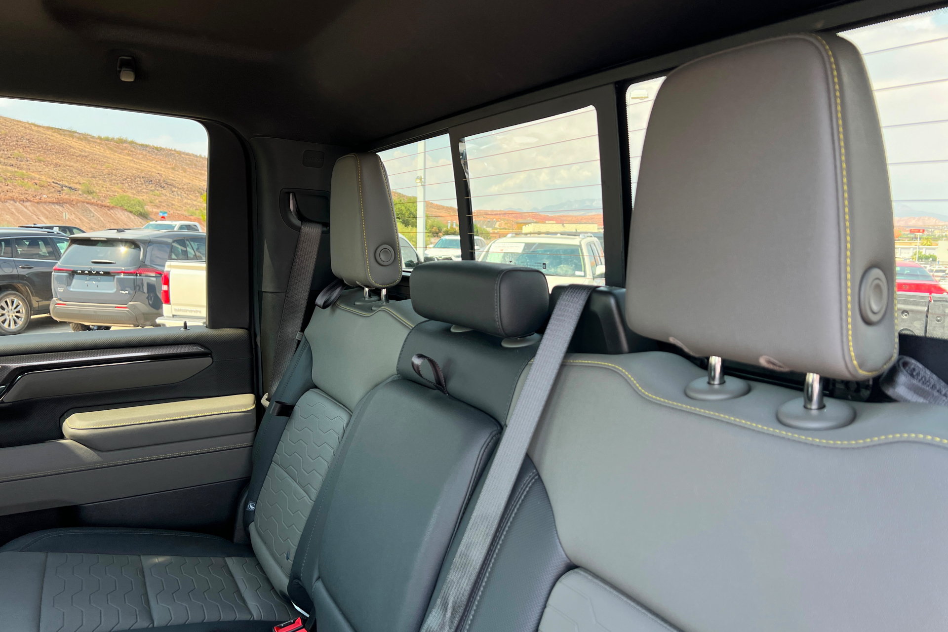Used 2026 Chevrolet Silverado 2500 ZR2 AWD/4WD image 22