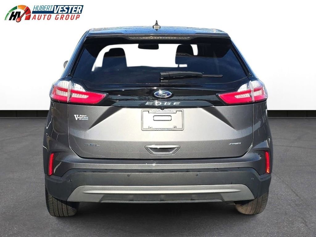 Used 2024 Ford Edge SEL image 7