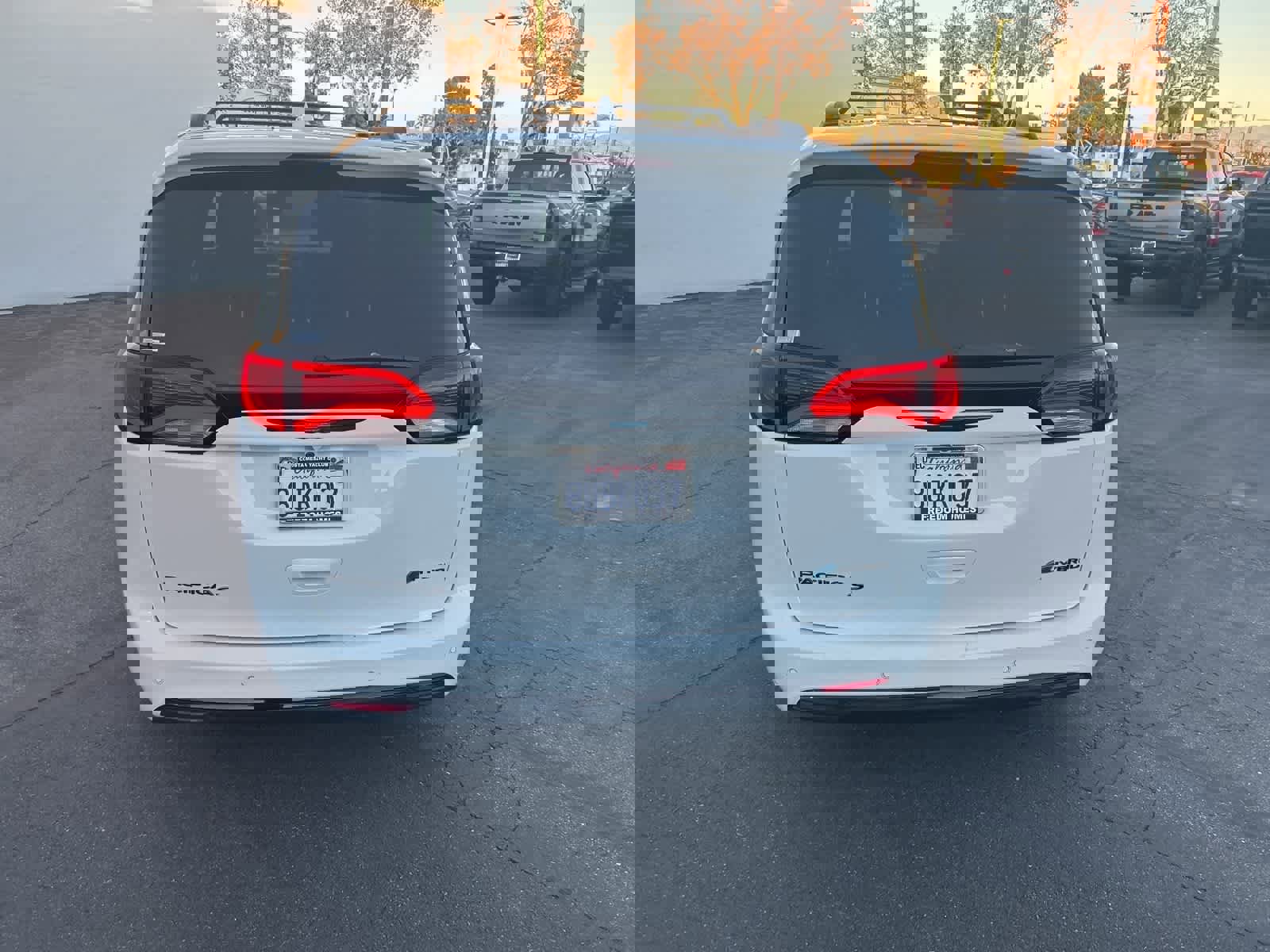 Used 2020 Chrysler Pacifica Limited w/ Advanced Safetytec Group image 6