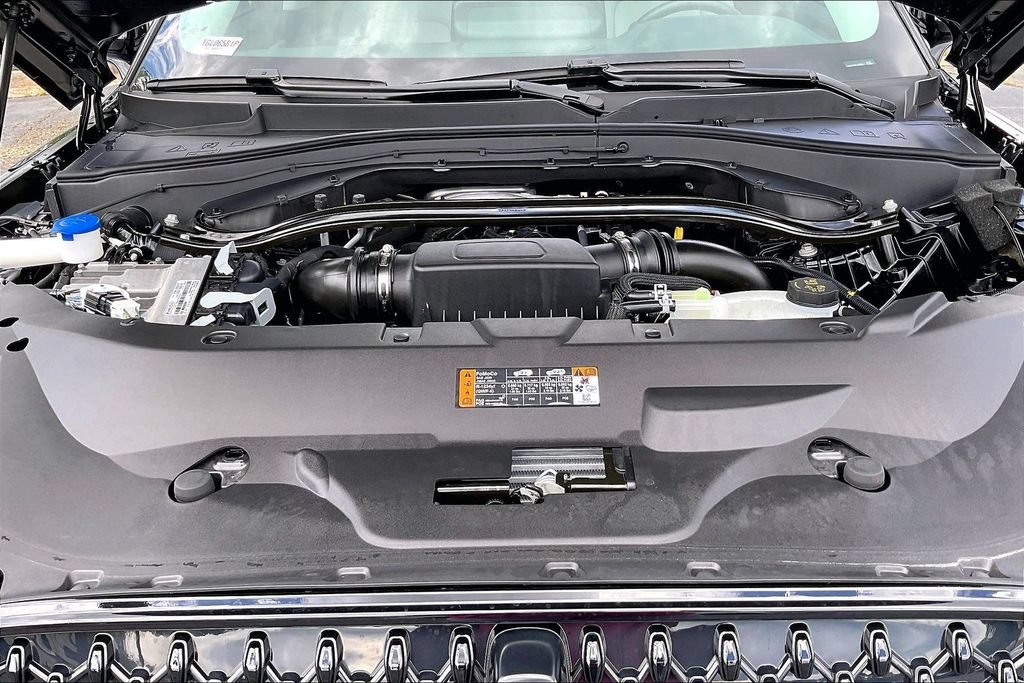 Used 2026 Lincoln Aviator AWD w/ Jet Appearance Package image 28