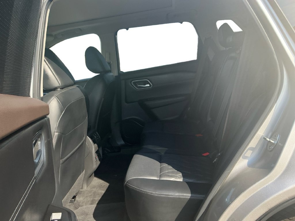 Used 2023 Nissan Rogue Platinum w/ Platinum Premium Package FWD image 21