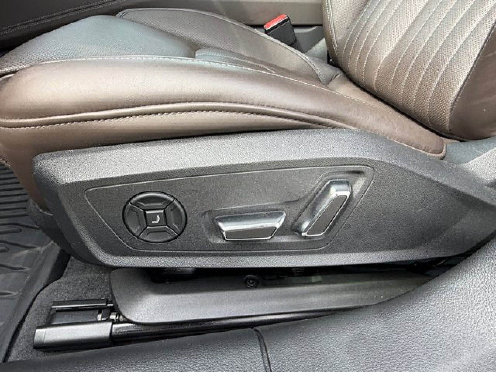 Used 2022 Audi A6 3.0T Prestige AWD/4WD image 11