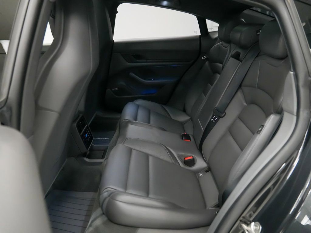 Certified 2022 Porsche Taycan 4S image 19