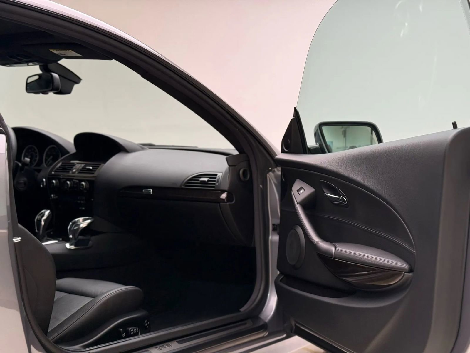 Used 2009 BMW 650i Coupe image 42